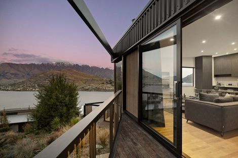 Photo of property in 5 Lancewood Lane, Queenstown, 9300