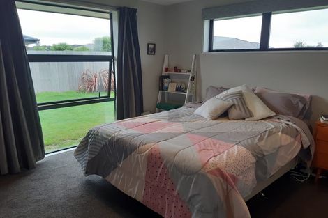 Photo of property in 6 Shale Court, Rolleston, 7614