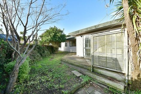 Photo of property in 1/20 Greta Place, Stanmore Bay, Whangaparaoa, 0932