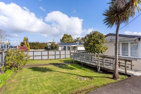 Photo of property in 191 Richardson Road, Mount Albert, Auckland, 1041