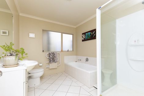 Photo of property in 65a Rimu Street, New Lynn, Auckland, 0600