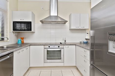 Photo of property in 12 Derg Place, East Tamaki, Auckland, 2013