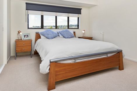 Photo of property in 12 Derg Place, East Tamaki, Auckland, 2013