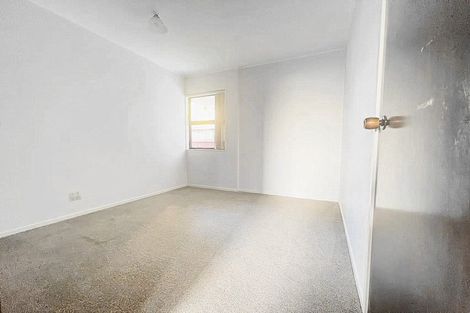 Photo of property in 2/27 Aberfeldy Avenue, Highland Park, Auckland, 2010