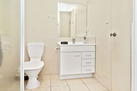 Photo of property in 12 Derg Place, East Tamaki, Auckland, 2013