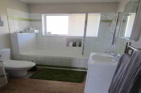 Photo of property in 9/10 Petherick Crescent, Johnsonville, Wellington, 6037