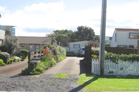 Photo of property in 1a Empire Road, Orewa, 0931