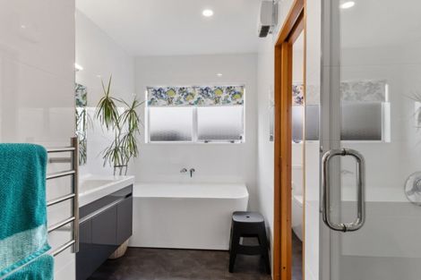 Photo of property in 16 Herbs Place, Cashmere, Christchurch, 8022