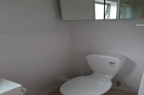 Photo of property in 11 Wykeham Place, Glenfield, Auckland, 0629