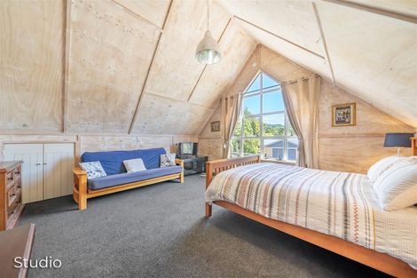 Photo of property in 27 Carlow Grove, Birchville, Upper Hutt, 5018