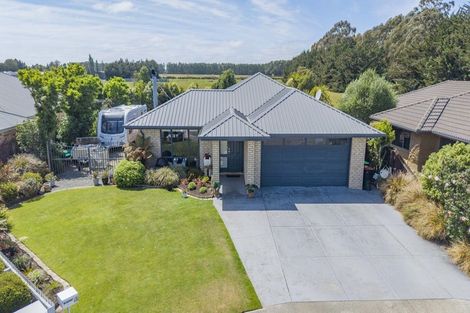 Photo of property in 18 Parkinson Place, Woodend, 7610