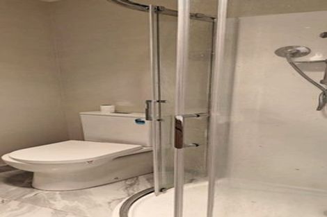 Photo of property in 5/58 Te Atatu Road, Te Atatu South, Auckland, 0610