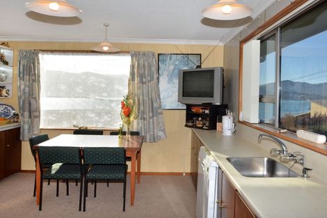 Photo of property in 27 Bayne Terrace, Macandrew Bay, Dunedin, 9014