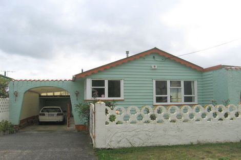 Photo of property in 68 Raukawa Street, Strathmore Park, Wellington, 6022