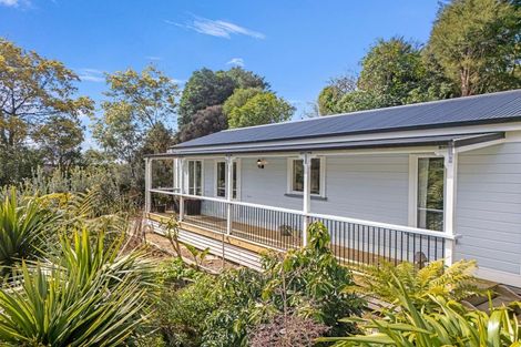 Photo of property in 16 Angle Street, Picton, 7220