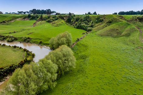 Photo of property in 196 Mokau Road, Urenui, 4377