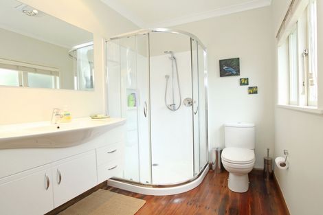 Photo of property in 24 Opotoru Road, Raglan, 3225