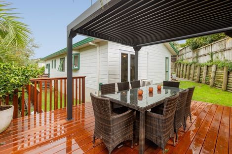 Photo of property in 8b Resolution Road, Welcome Bay, Tauranga, 3112