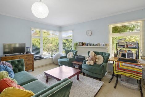 Photo of property in 10 Verran Place, Fendalton, Christchurch, 8052