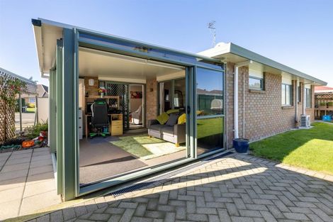 Photo of property in 81 Romana Crescent, Papamoa Beach, Papamoa, 3118