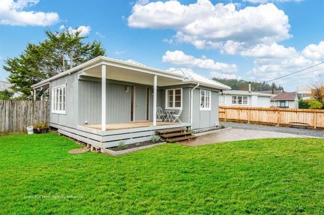 Photo of property in 8 Alfred Street, Hikurangi, 0114