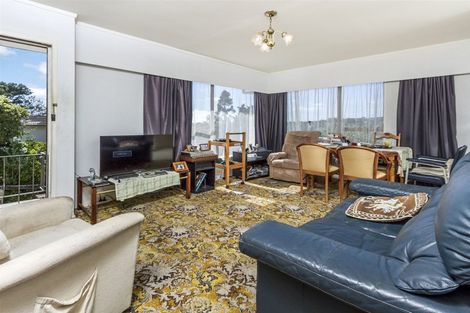 Photo of property in 2/92 Glamorgan Drive, Torbay, Auckland, 0630