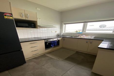 Photo of property in 110a Manuroa Road, Takanini, 2112