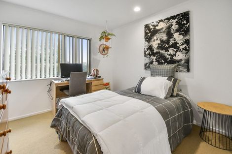 Photo of property in 1 Amarillo Place, Manurewa, Auckland, 2105