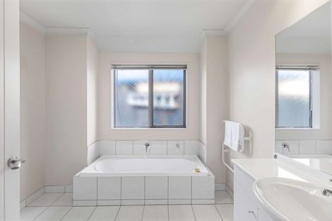 Photo of property in 7 Goldie Place, Rolleston, 7614