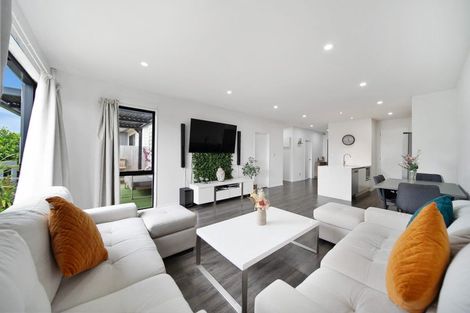 Photo of property in 11 Tuuhura Road, Pukekohe, 2120