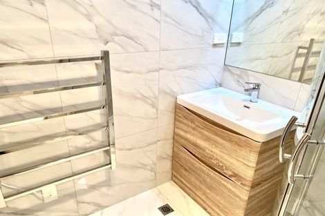 Photo of property in 8/6 Kereru Street, Henderson, Auckland, 0612