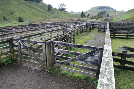 Photo of property in 6822 Ohura Road, Kohuratahi, Stratford, 4396