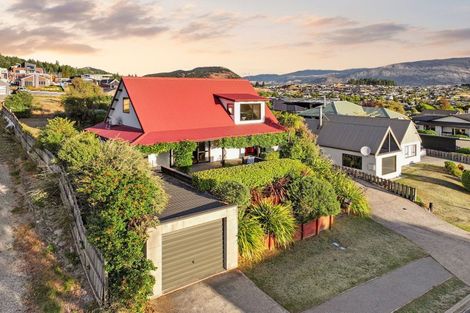 Photo of property in 66 Rata Street, Wanaka, 9305