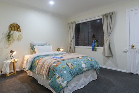 Photo of property in 32 Roger Guy Place, Welcome Bay, Tauranga, 3175