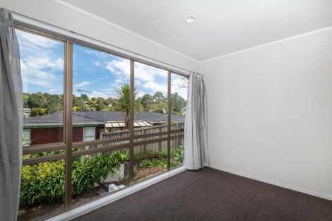 Photo of property in 2/98 Mountbatten Avenue, Hillcrest, Auckland, 0627