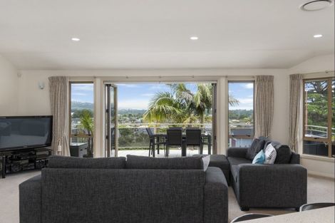 Photo of property in 1 Ladera Mews, Bethlehem, Tauranga, 3110