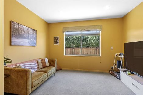 Photo of property in 21 Amoka Crescent, Parklands, Christchurch, 8083