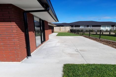 Photo of property in 9 Ratahi Way, Omokoroa, 3114