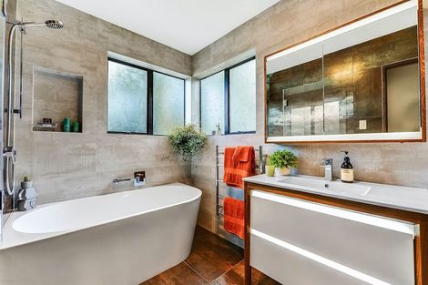 Photo of property in 90 Lewis Street, Glenview, Hamilton, 3206