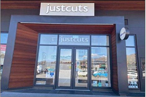 Photo of property in 4 Trench Hill Road, Frankton, Queenstown, 9371