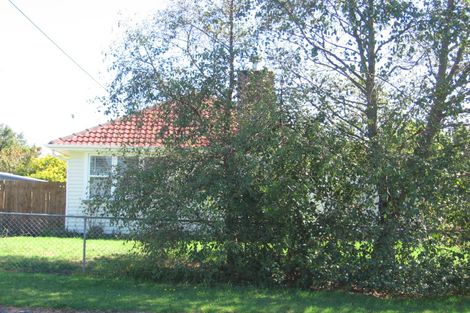 Photo of property in 32 Kiernan Place, Kelston, Auckland, 0602