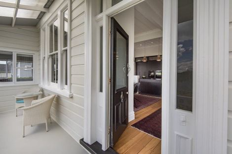 Photo of property in 38 Albert Road, Devonport, Auckland, 0624