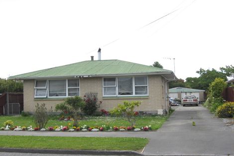 Photo of property in 92 Frensham Crescent, Woolston, Christchurch, 8062