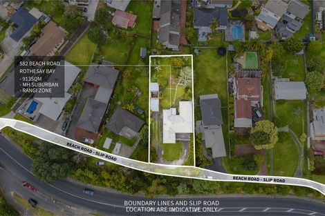 Photo of property in 582 Beach Road, Rothesay Bay, Auckland, 0630