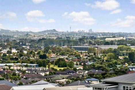 Photo of property in 37 Adamson Road, Flat Bush, Auckland, 2019