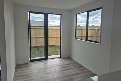 Photo of property in 52 Derbridge Street, Woodend, 7610