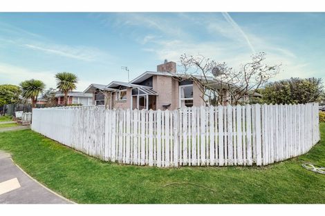 Photo of property in 8 Aorangi Road, Papanui, Christchurch, 8053