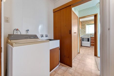 Photo of property in 2 Carver Place, Lynmouth, New Plymouth, 4310