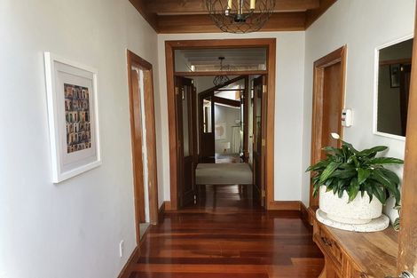 Photo of property in 107 Vauxhall Road, Narrow Neck, Auckland, 0624