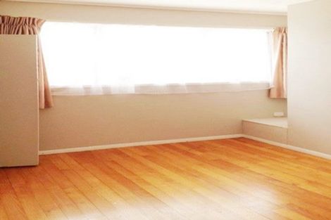 Photo of property in 18 Alton Terrace, Pakuranga Heights, Auckland, 2010